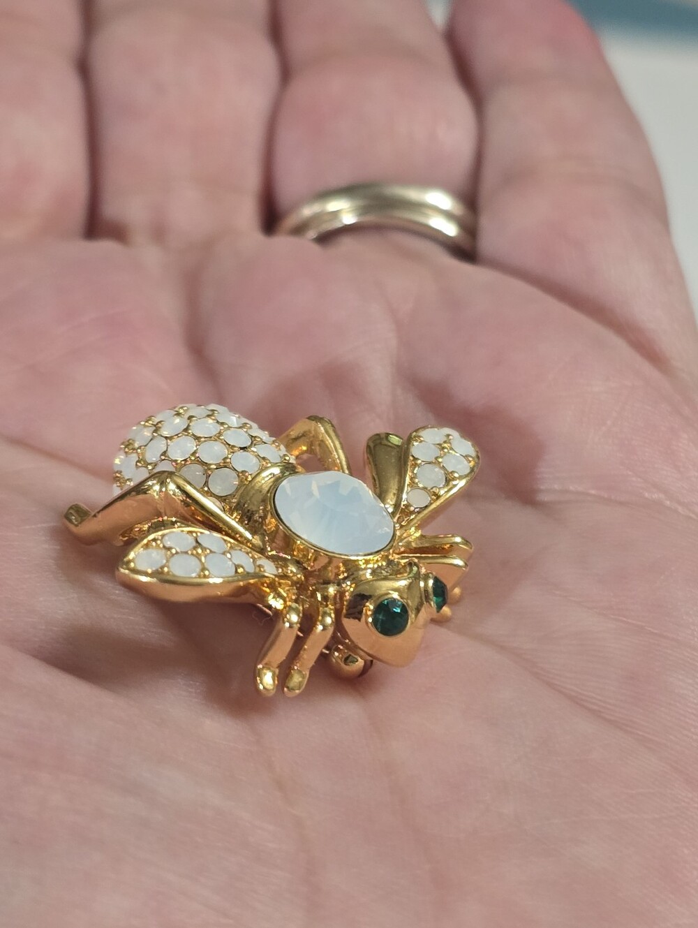 Vintage Joan Rivers Opal Bee October Birthday Brooch - Picture 4 of 14